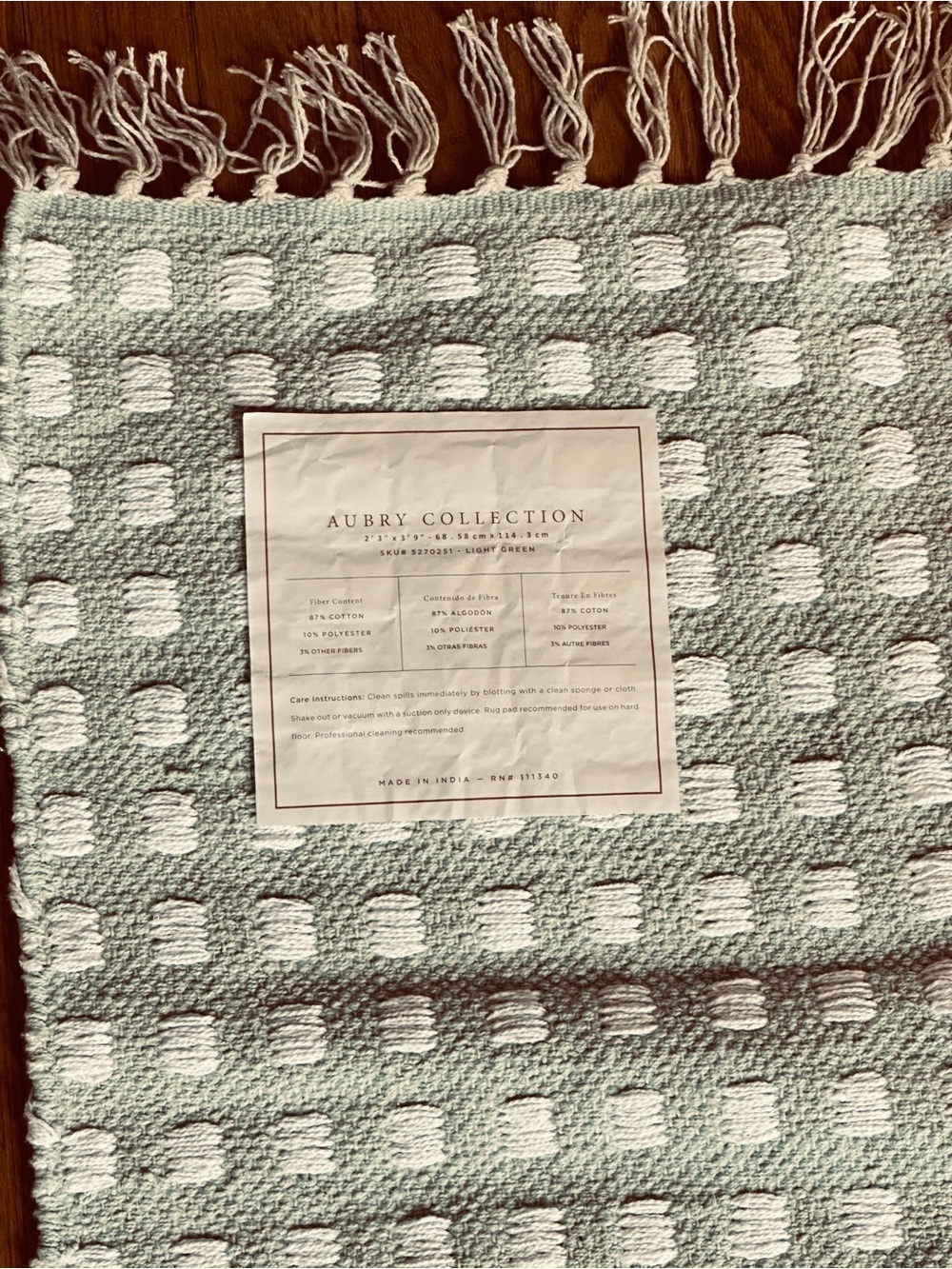 NWT Hobby Lobby Rug - Light Green & White 2’3” x 3’9”